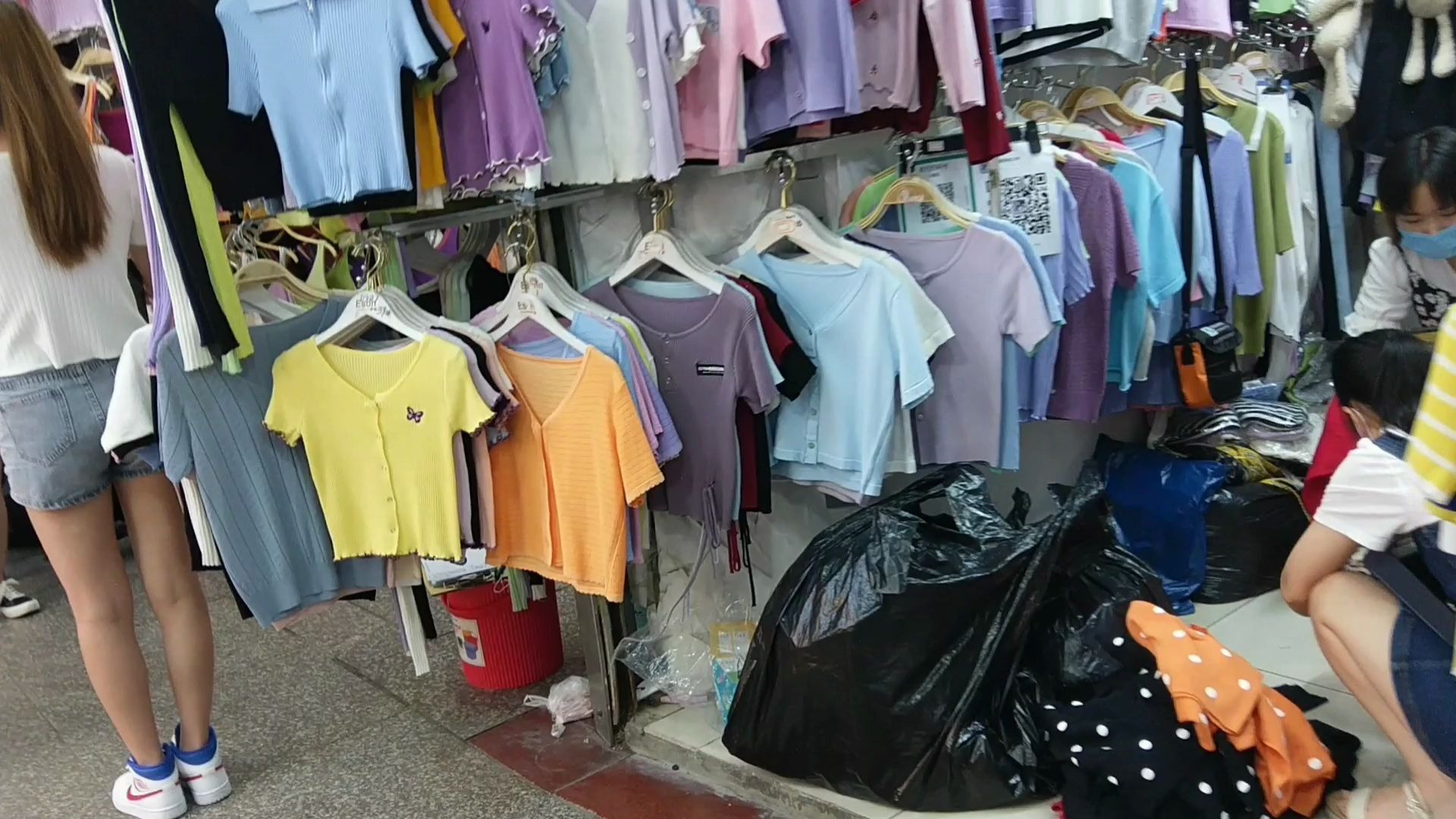 廣州流花服裝批發(fā)市場(chǎng) 服裝批發(fā)的黃金寶地